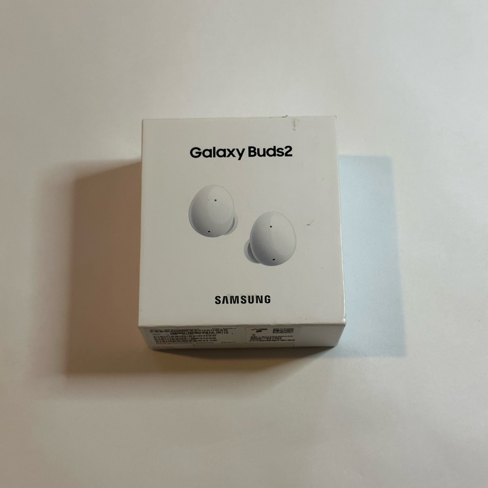 Samsung Galaxy Buds2 - White And Black